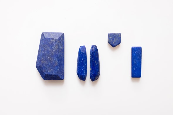 lapis lazuli edelstenen_Zahia exclusive collectie_origineel bestand_ware grootte