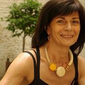 Mia,52
